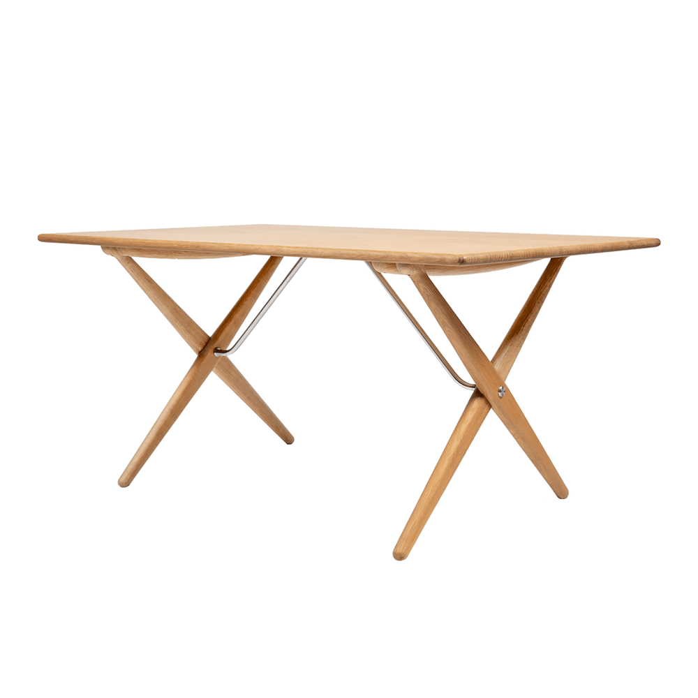 pp-mobler-wegner-pp84-cross-legged-sofa-table-oak-oil-2