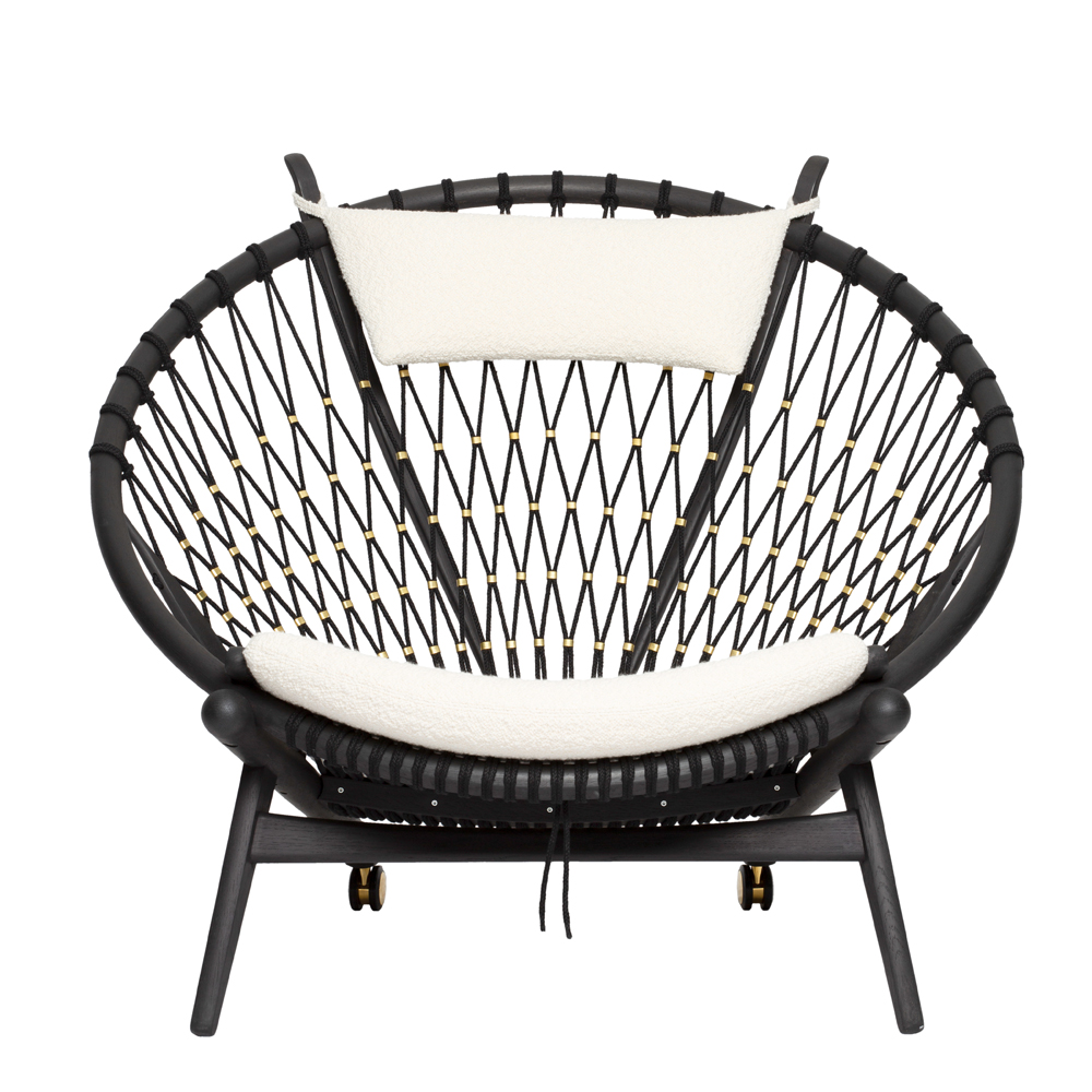 PP130 Circle Chair
