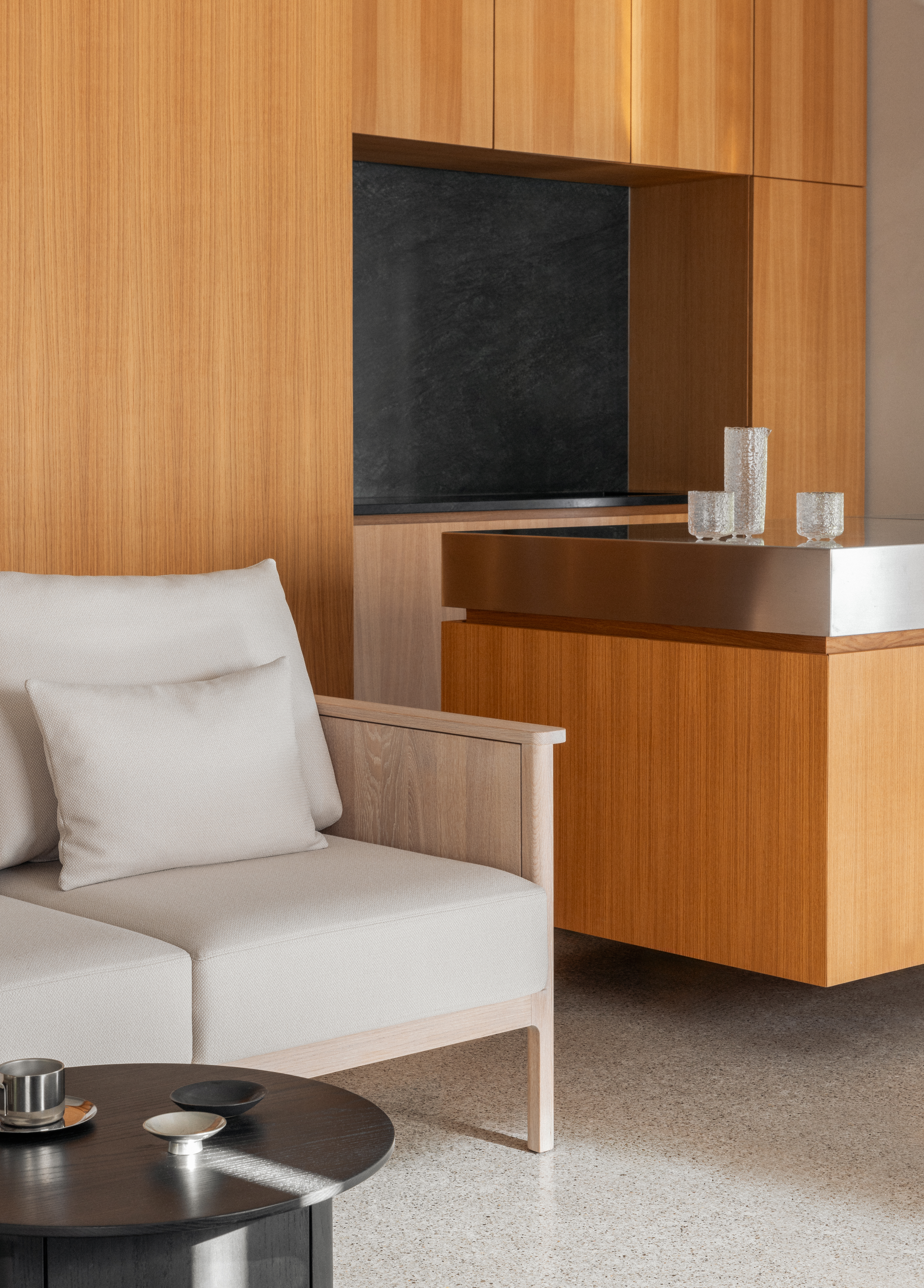 seitz-modern-home-helm-2-seater-sofa-and-limmat-side-table