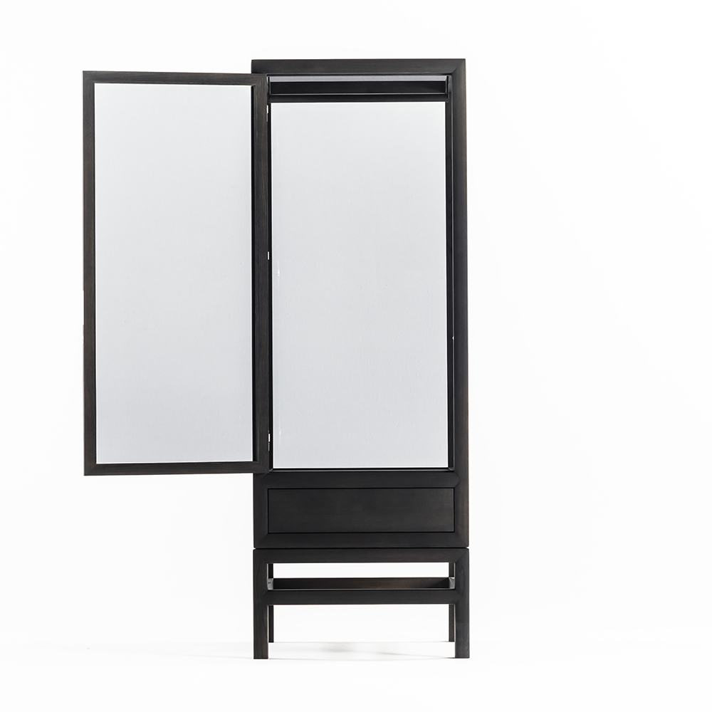 Silent Wardrobe