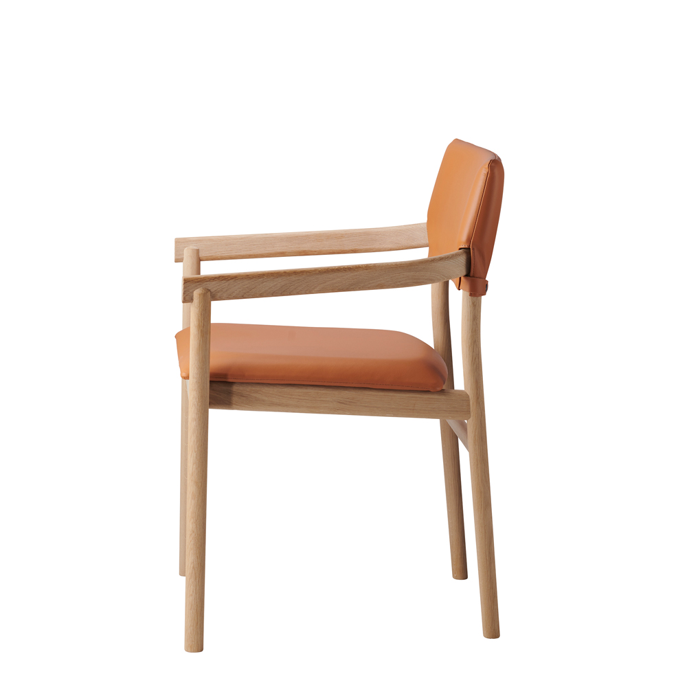 Vyn Armchair