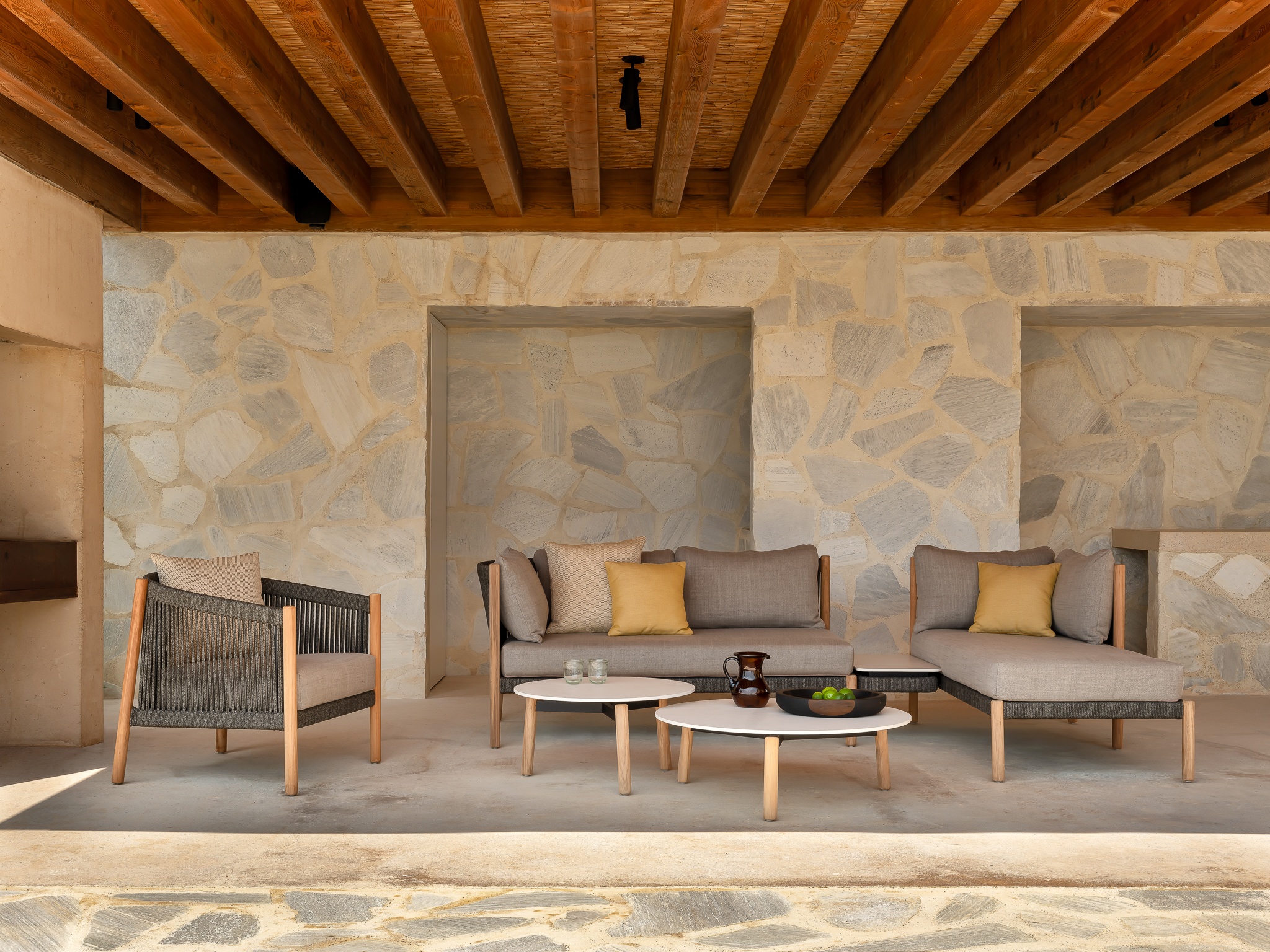 VincentSheppard_LentoLoungeSet_LentoCoffeeTables_StoneMustardAmber_300dpi